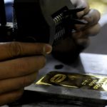 Pada akhir pekan, harga emas Antam naik hingga Rp 1.088.000 per gram