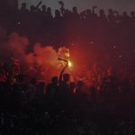 Polisi terluka parah dalam kekacauan suporter, pemerintah Yunani memutuskan semua pertandingan sepak bola akan dimainkan tanpa penonton hingga Februari 2024